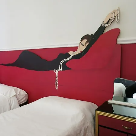 Maison Deco Bed and Breakfast 3*