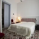Bed & Breakfast Maison Deco 3*