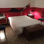 Maison Deco Bed & Breakfast