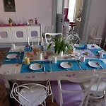 Bed & Breakfast Maison Deco 3*