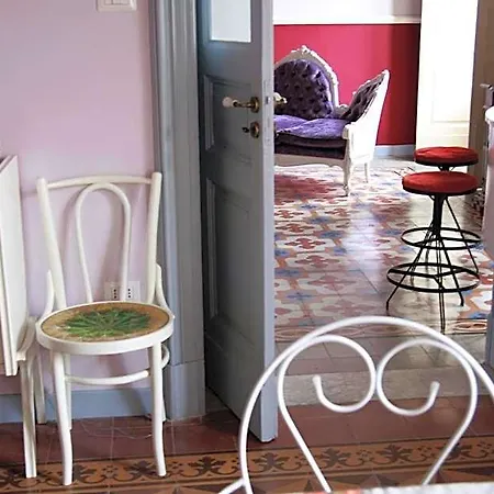 Alojamento de Acomodação e Pequeno-almoço Maison Decò Catânia