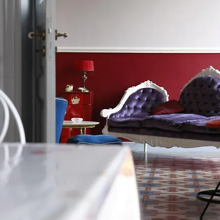 Maison Deco Bed & Breakfast