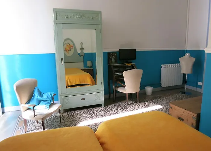 Nocleg ze śniadaniem Maison Deco 3*